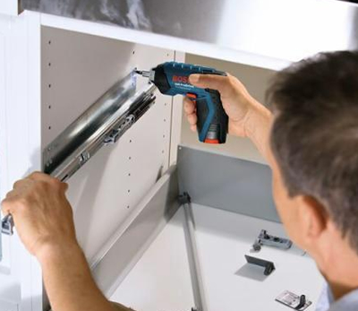 Montagem e desmontagem de móveis